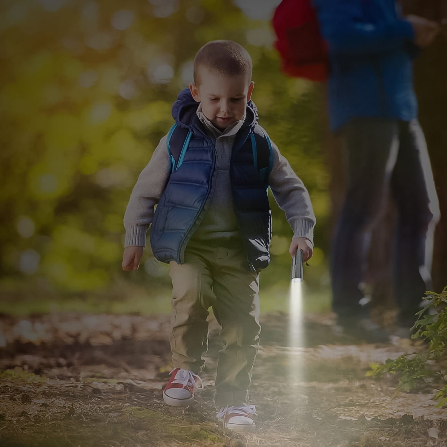 Portable Mini Torch Super-bright Mini 3aaa Battery Operated (Battery Included 1 Pc Wukusy