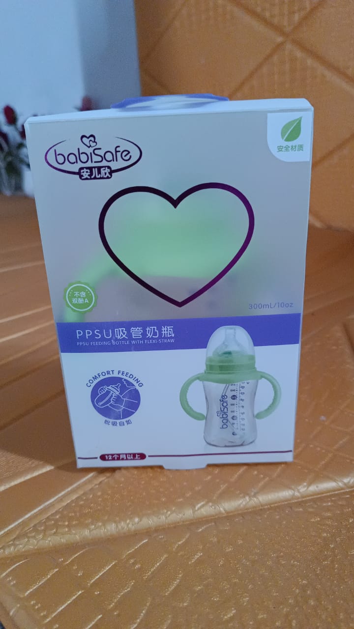 Plastic Baby Feeding Bottle With Handles Cleaning Brush Straw (300 Ml 1 Pc) Wukusy