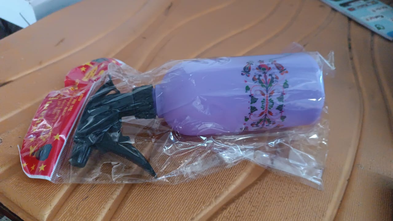 Floral Printed Plastic Spray Bottle (500 Ml) Wukusy