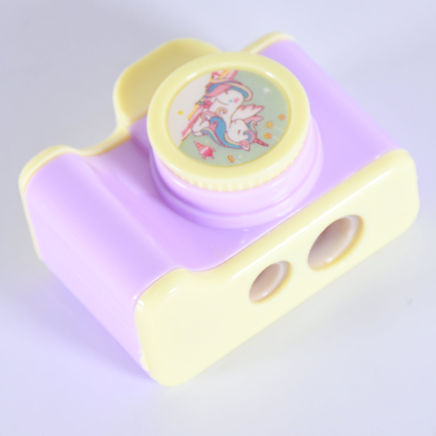 17672 Camera Shape Pencil Sharpener  Simple Student Office Sharpener  Fashionable And Convenient Lightweight Manual Sharpener For Kids Boys Girls Birthday Return Gifts (1 Pc) Wukusy