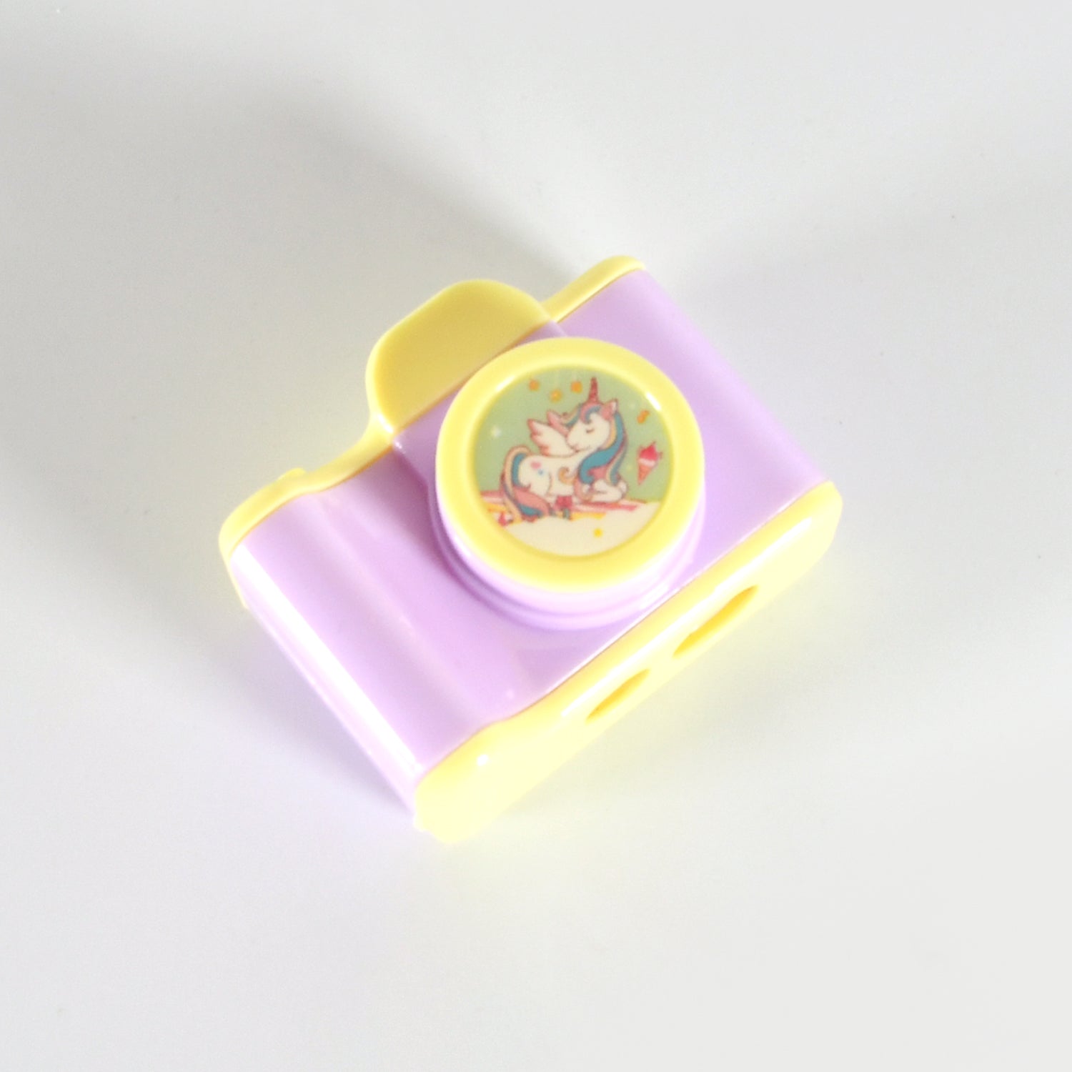 17672 Camera Shape Pencil Sharpener  Simple Student Office Sharpener  Fashionable And Convenient Lightweight Manual Sharpener For Kids Boys Girls Birthday Return Gifts (1 Pc) Wukusy