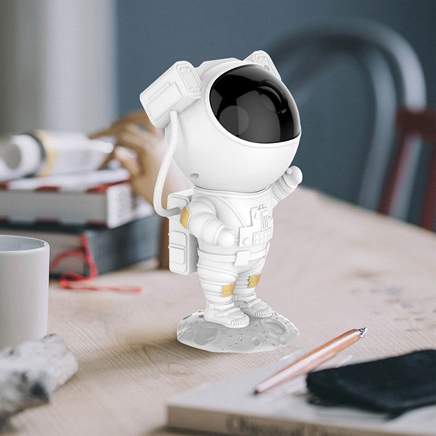 AstroLight - Astronaut Galaxy Projector Night Lamp Bedroom Kids Projector Remote Wukusy