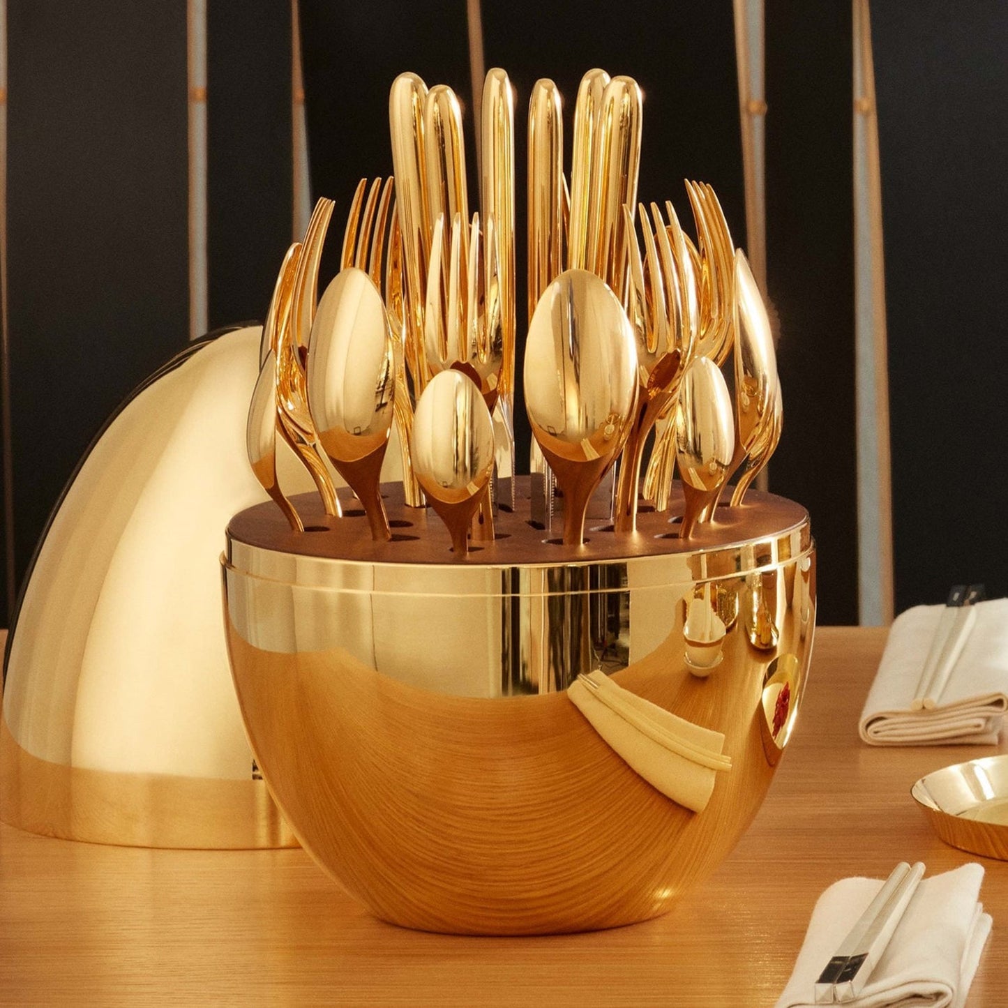 10010 Premium Cutlery Set 24 Pcs With Oval Shaped Stand  Beautiful Stylish Oval Designed Cutlery Sets Egg-shaped Luxury Spoon Holder Set (Golden  24 Pcs Set) Wukusy