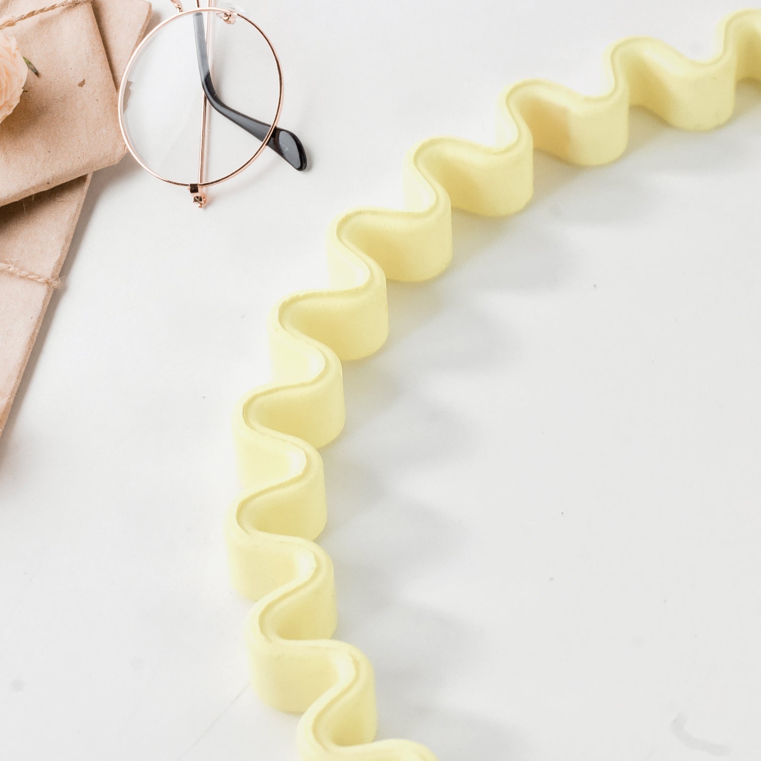 Plastic Simple Headbands Comb Headbands Hairbands (1 Pc) Wukusy