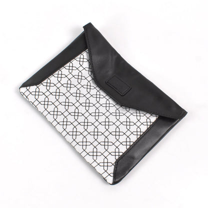Multipurpose Pouch With Magnetic Lock(1 Pc  1914 Cm) Wukusy