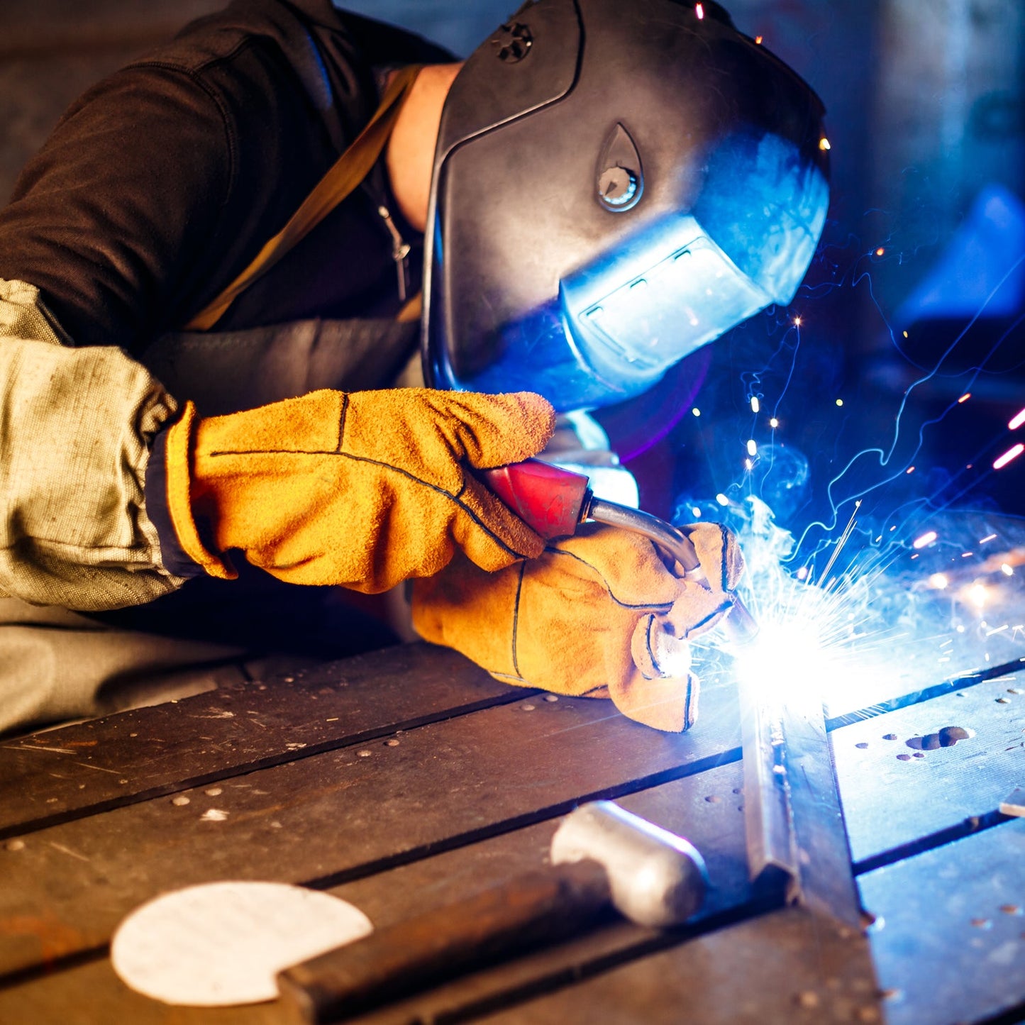 Industrial Heavy Duty Welding Leather Glove With Inner Lining Heat And Abrasion Resistance Glove (1 Pc ) Wukusy